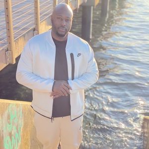 Meet your Posher, Thomas